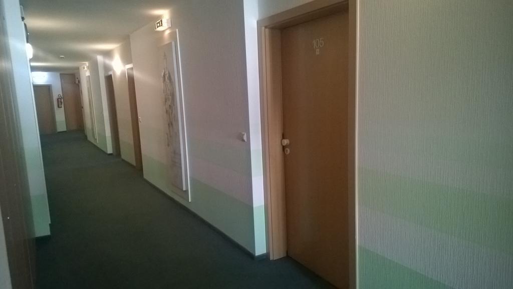Hotel Schober フライベルク・アム・ネッカー エクステリア 写真